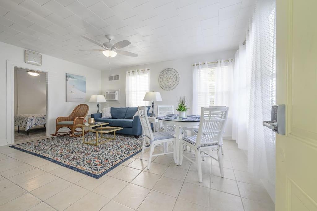 Santa Barbara On The Bay Waterfront Apartment Тампа Екстер'єр фото